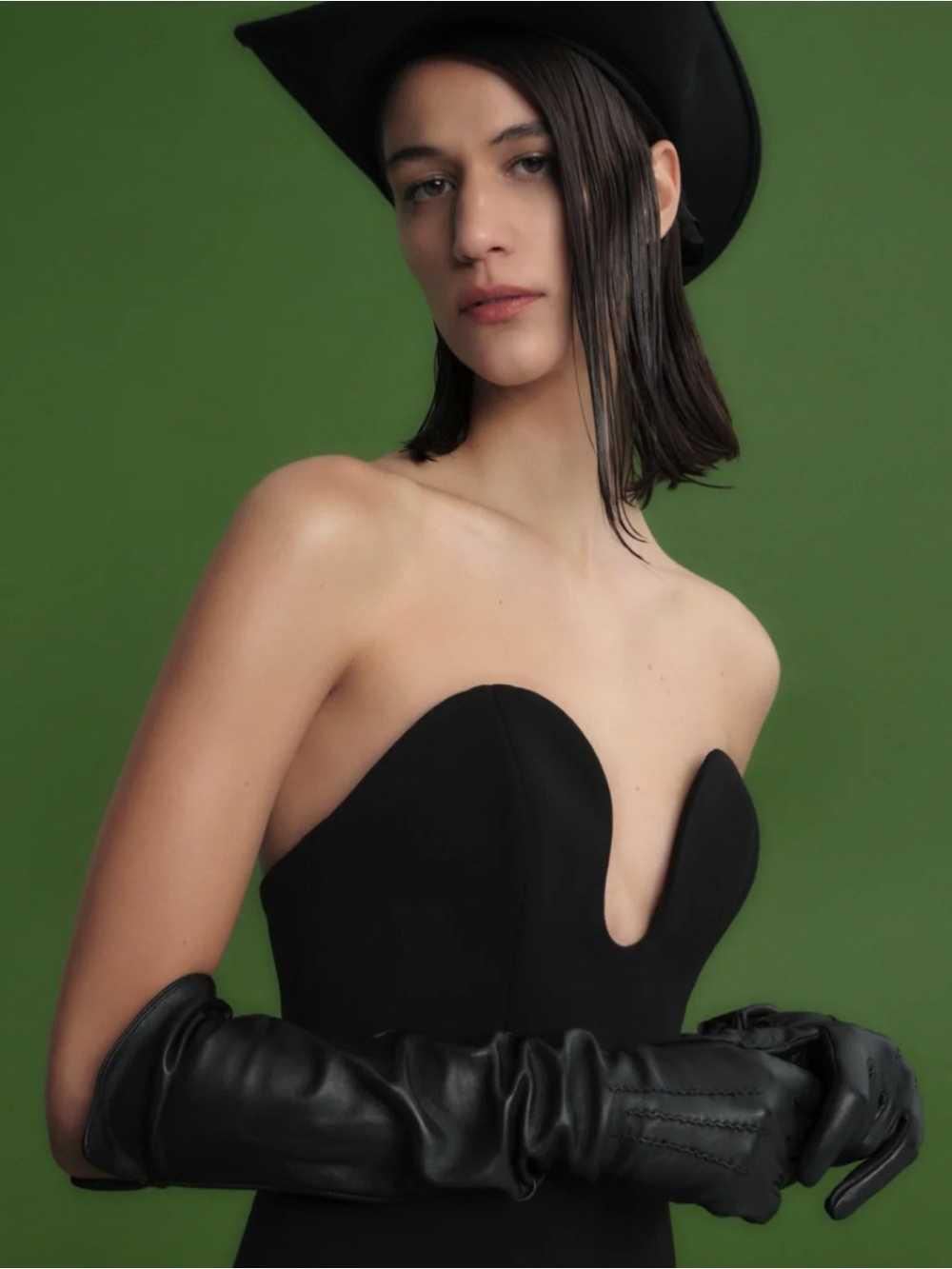 Solace London The Fallon Mini Dress in Black US:4 - Picture 3 of 11